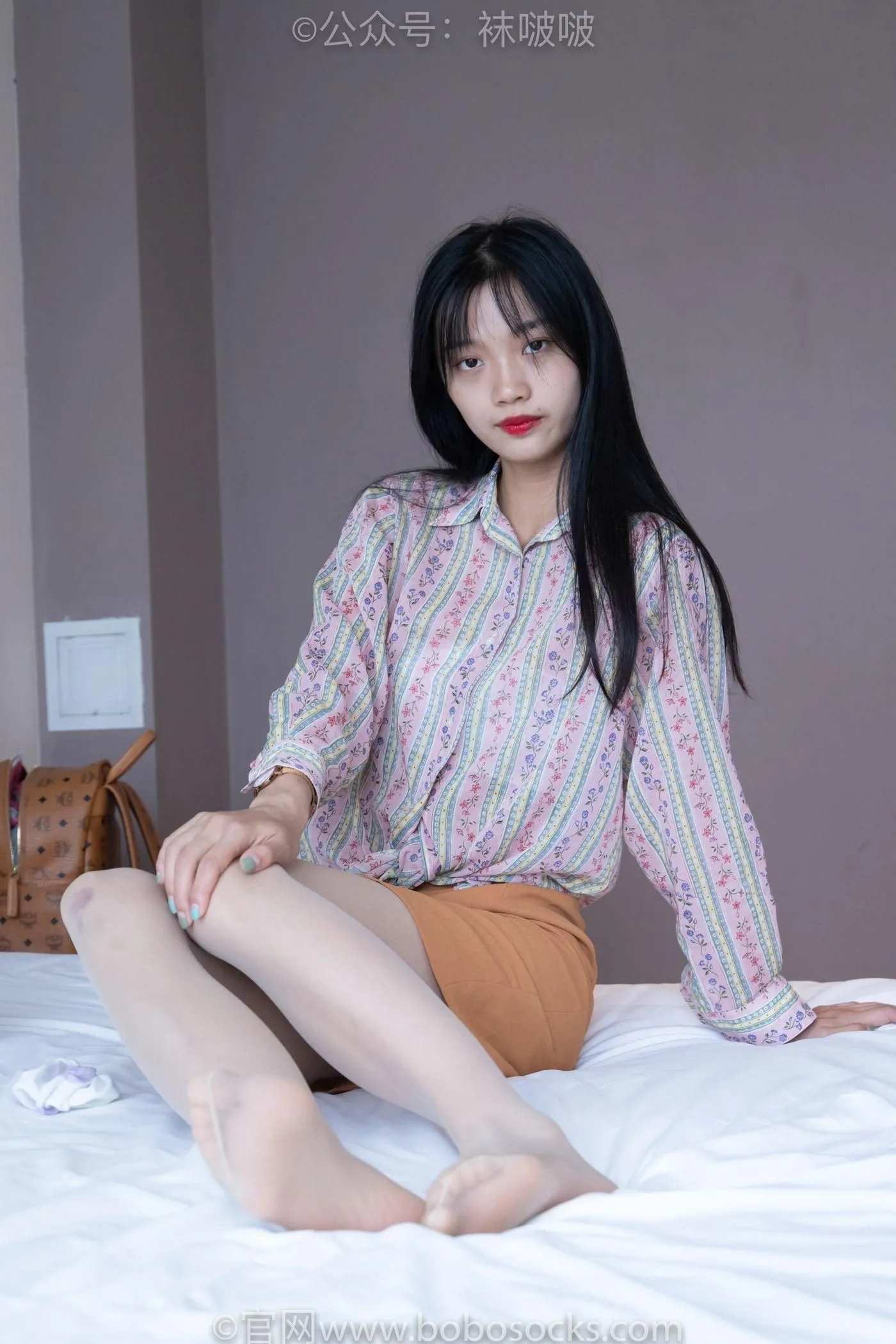 [BoBoSocks袜啵啵]NO.008 涵涵-帆布鞋、白色短棉袜、肉丝 [139P]插图7